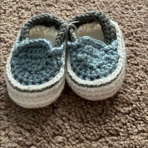 Crochet shoes
